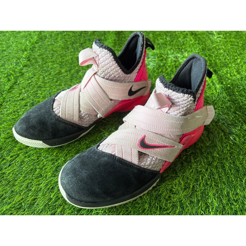 Nike LeBron Soldier 12 GS Pink Black Basketball Shoes Laceless Kids Size 5Y
